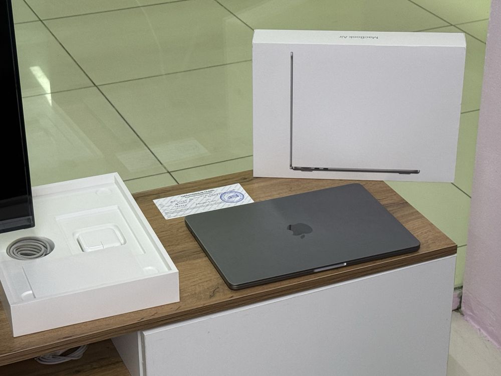 Цикл 14/Новый Apple MacBook Air 13.6 M2 2024 на гарантии макбук Аир М2