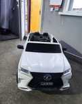 Продам детскую машину Lexus 570
