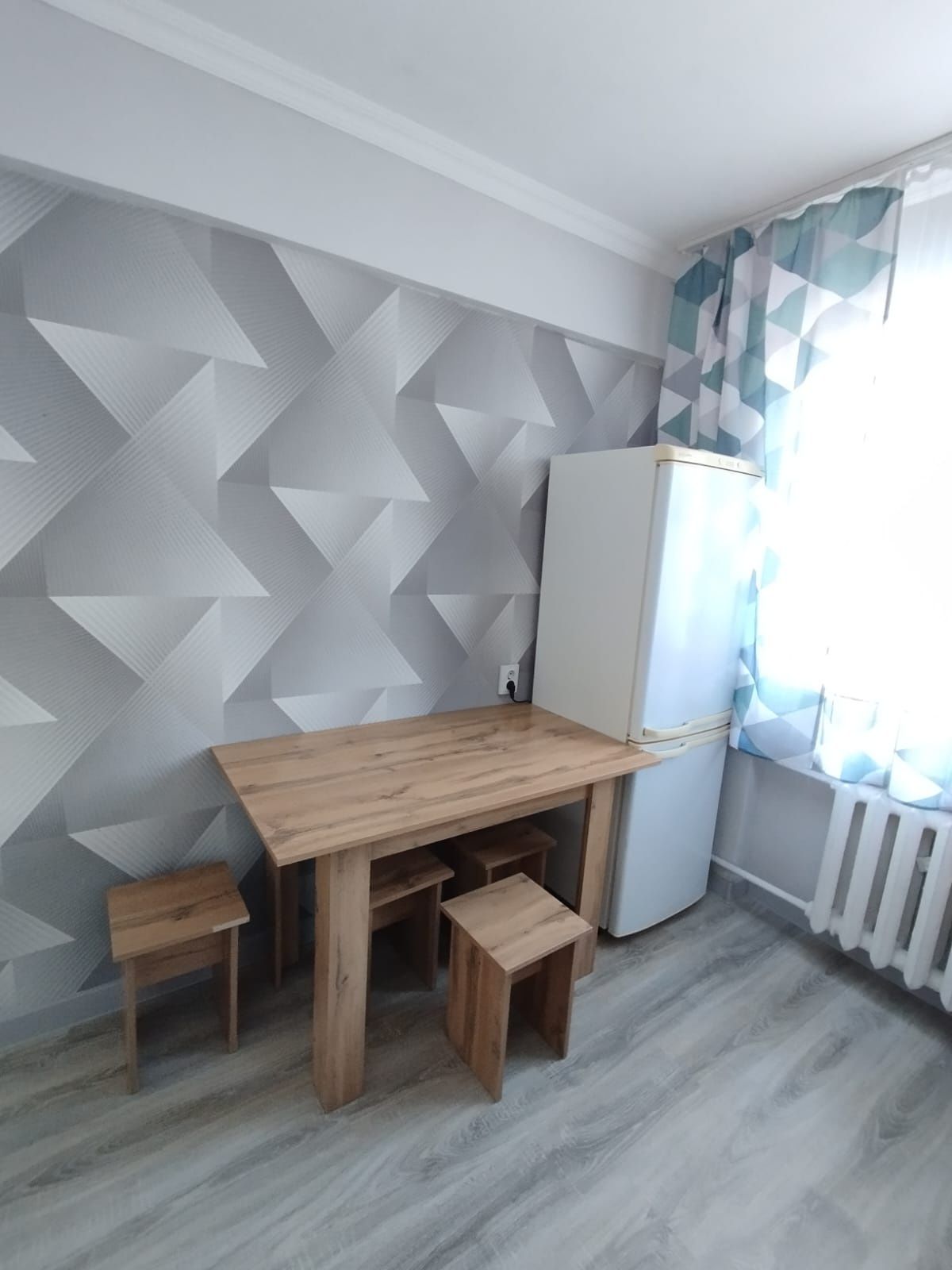Квартира день, ночь, сутки Женис 52