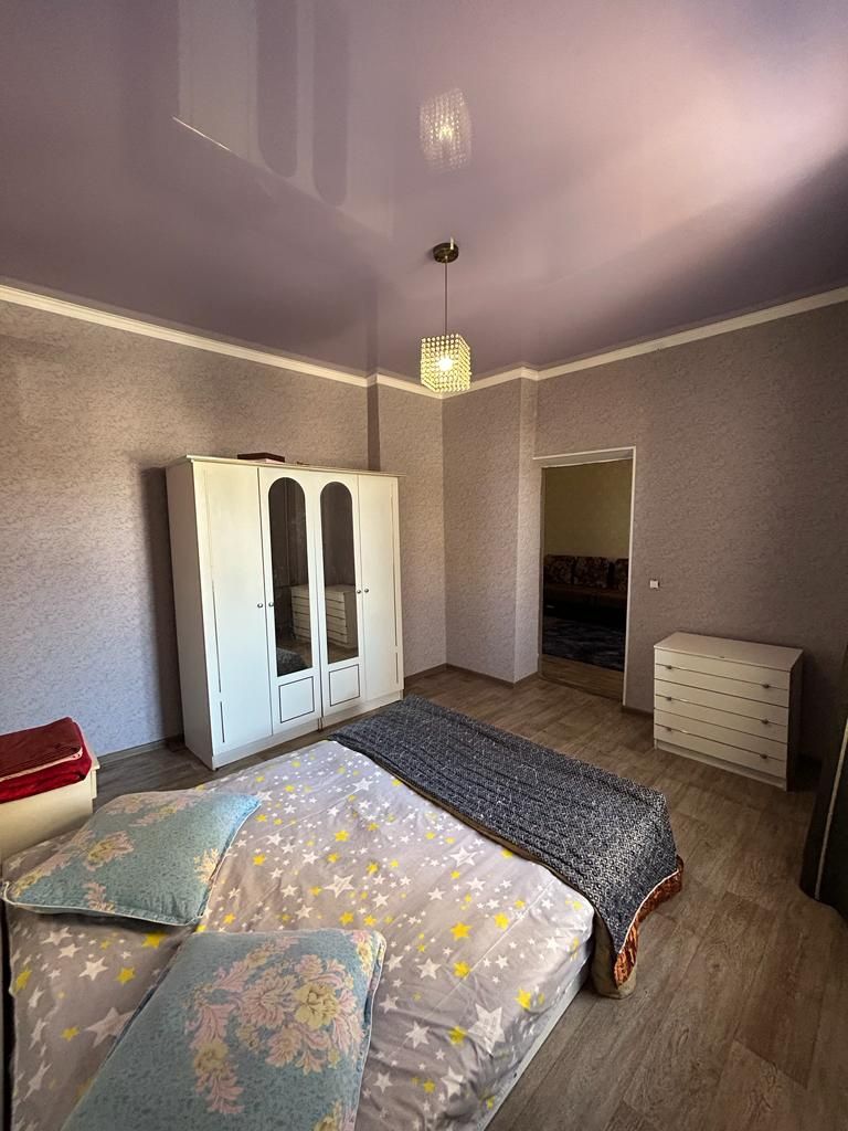 Абая 2-х комнатная в центре. Самарканд