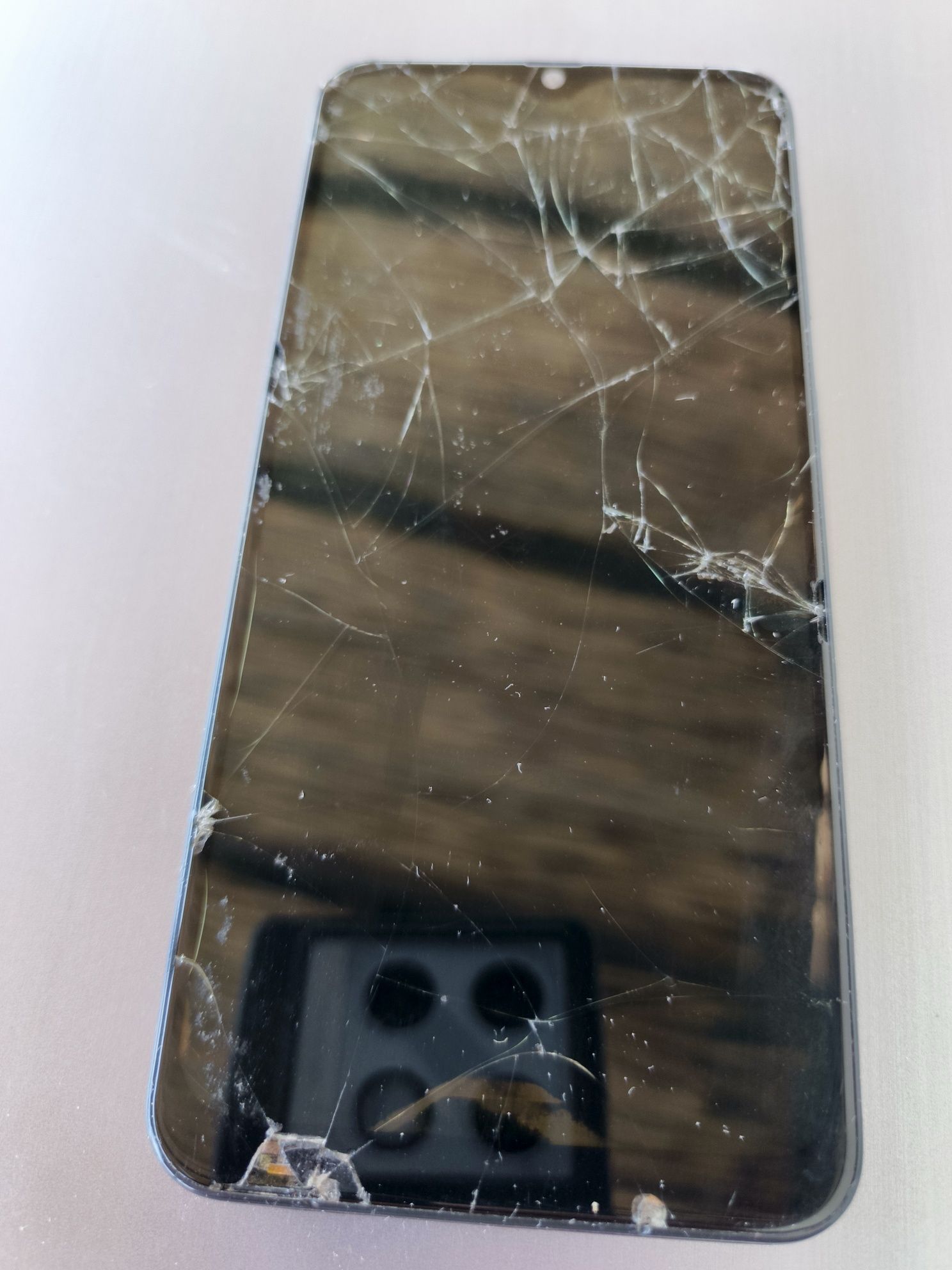 Продаю нерабочий Samsung Galaxy A50