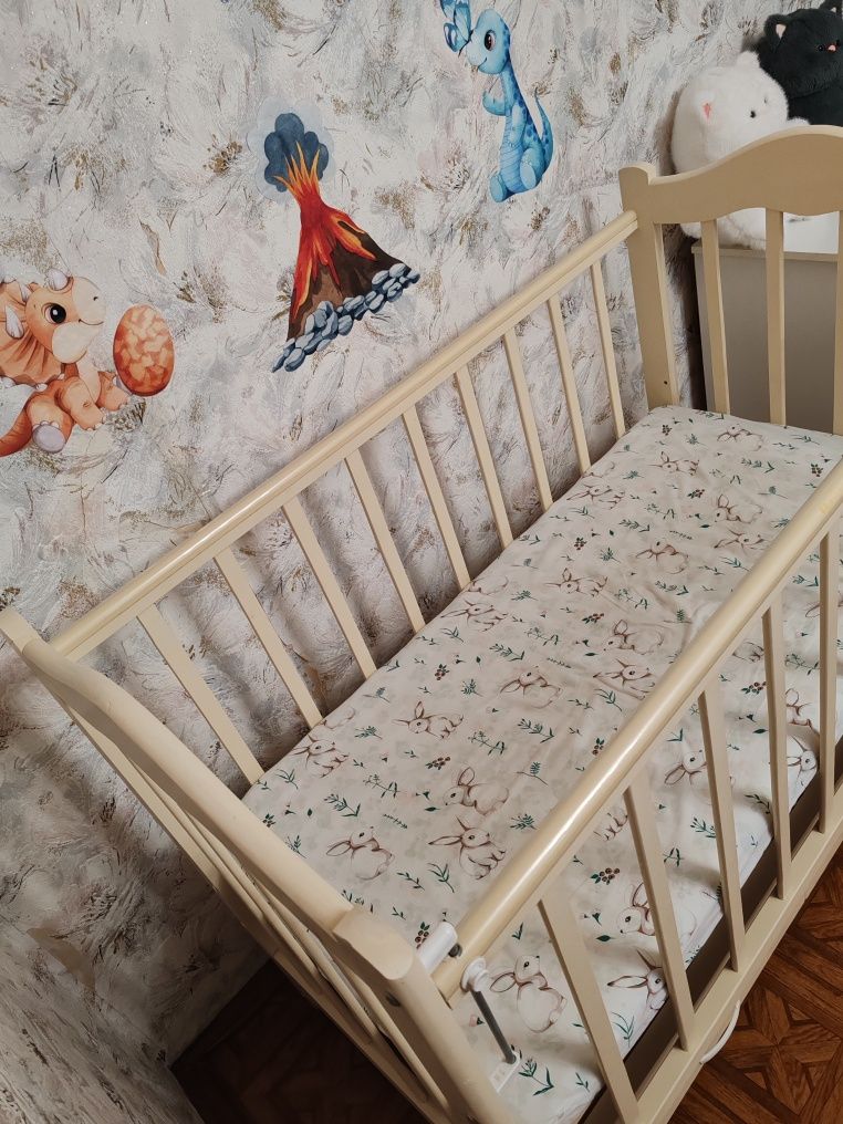 Продам детскую кроватку 120*60