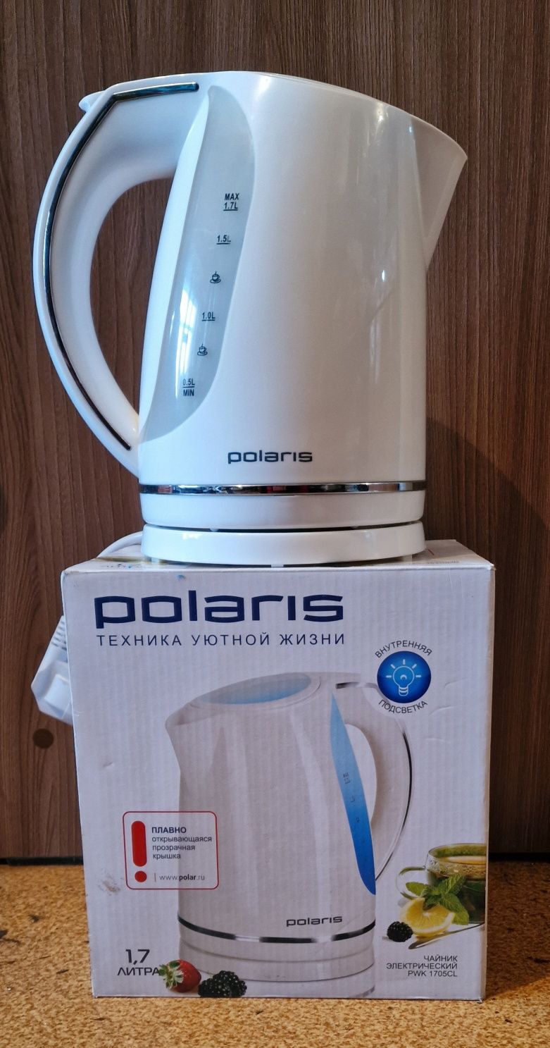 Электрочайник Polaris PWK 1705CL