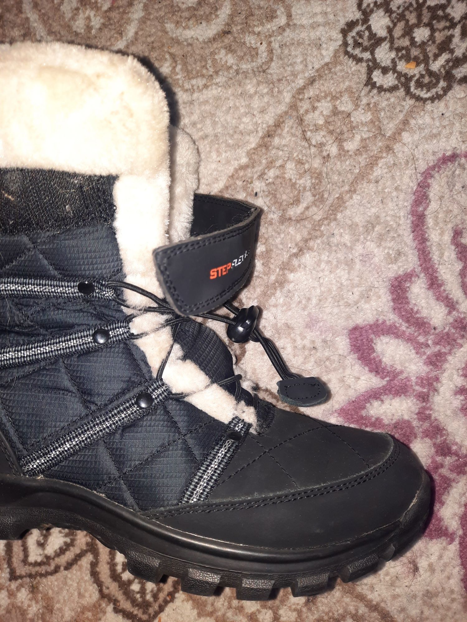 Продам ботинки зимние