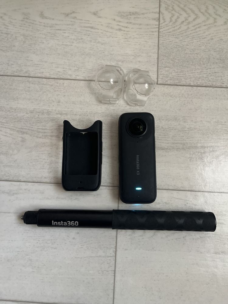 insta360 x3.