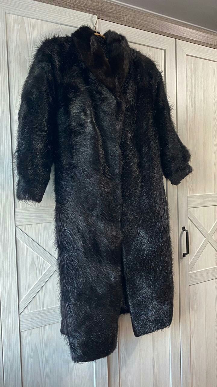 Продаю натуральную шубу