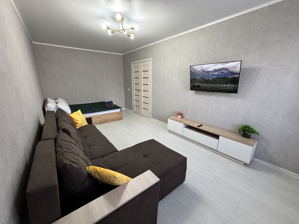 Сдам посуточно Lux-1 комнатную, центр,wi-fi,smart tv,все новое