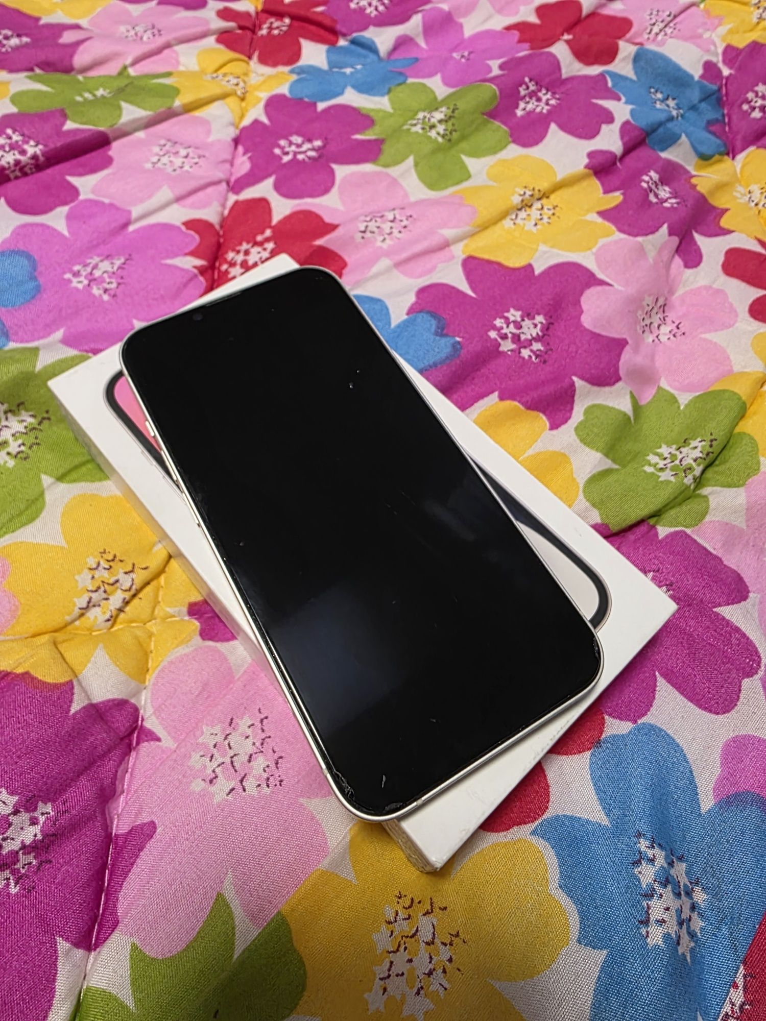 iphone 14 белый .