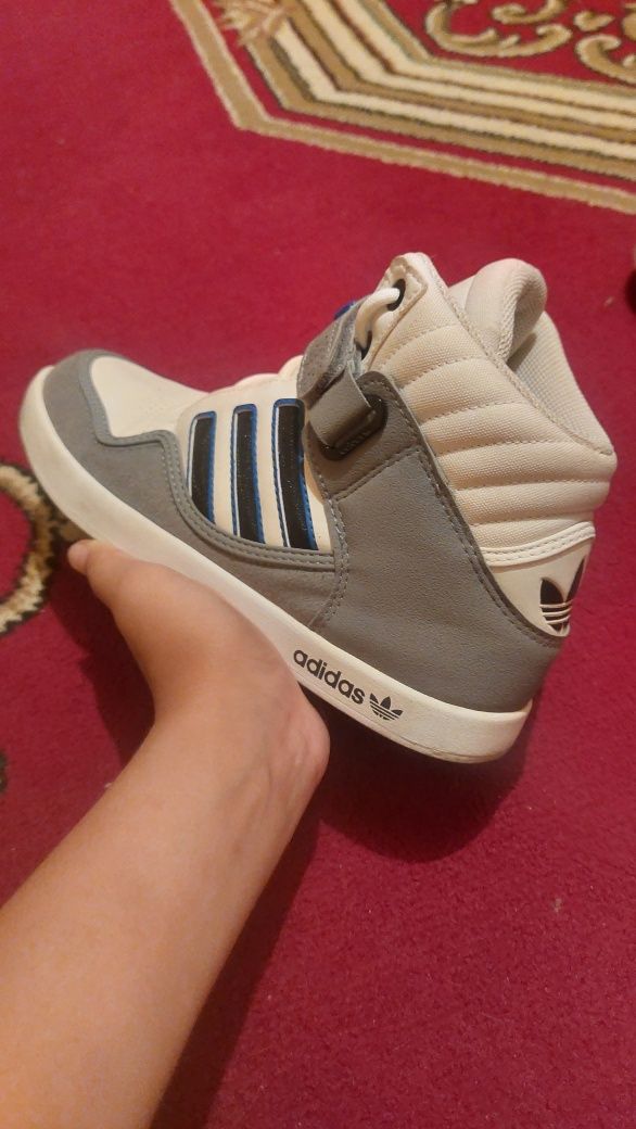 Adidas HOOPS 3.0 Mid