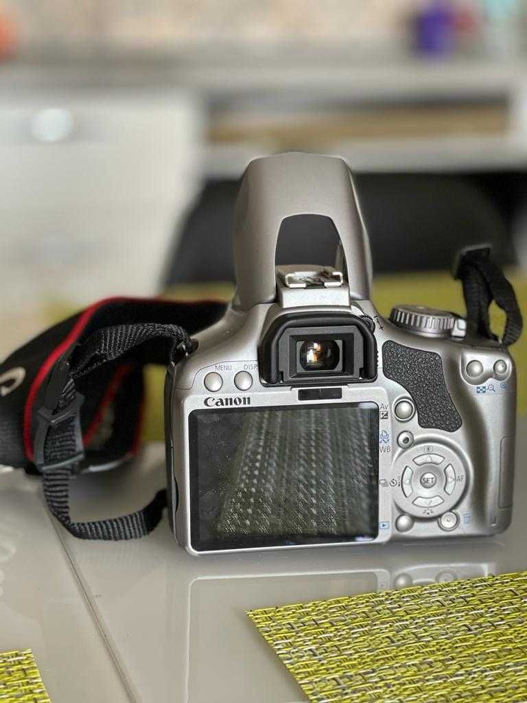 Фотоаппарат Canon EOS Rebel XS 18-55