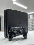 Продам Sony Playstation 4 slim 1 tb+2 игры