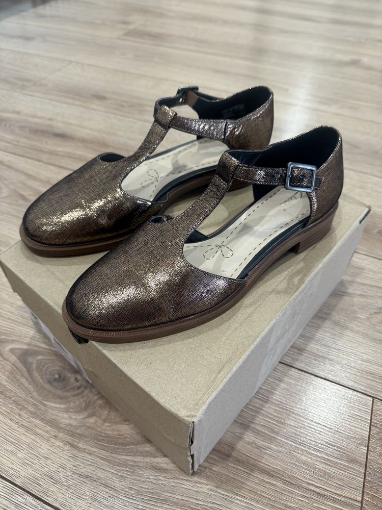 Сандали кожаные Clarks
