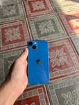 Продам Iphone 13