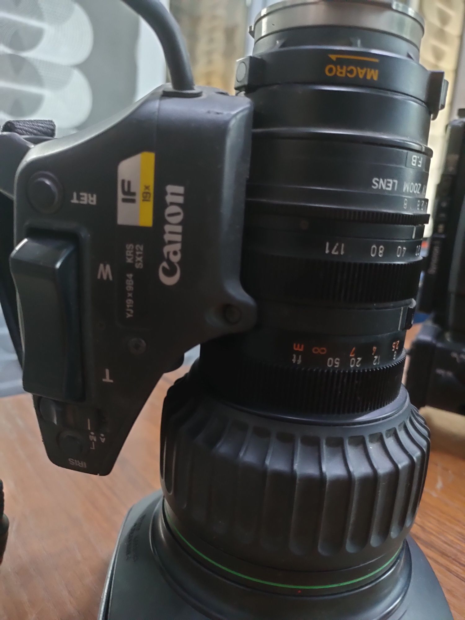 Профессиональная вещательная видеокамера Ikegami HDS-V10 GFCam.