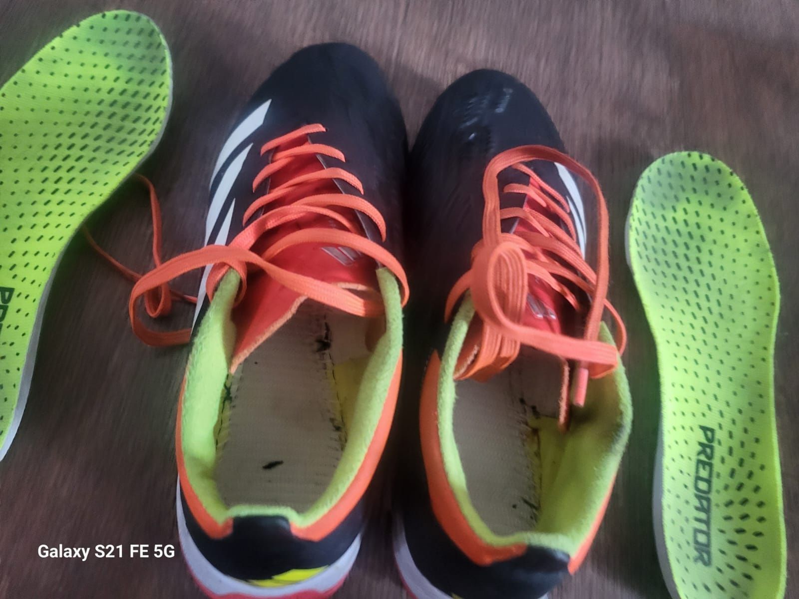 Футбольная обувь adidas predator 36 размер