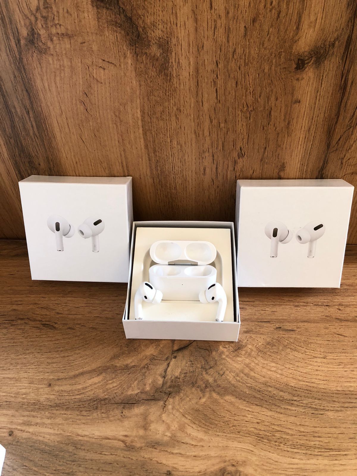 Продается airpods pro бесплатная доставка