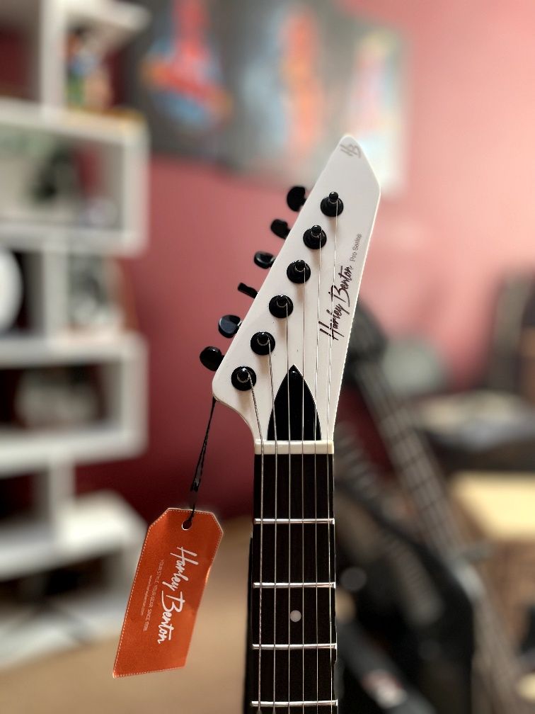Harley Benton EX-84 Modern WH w/Case электрогитара новая с кейсом