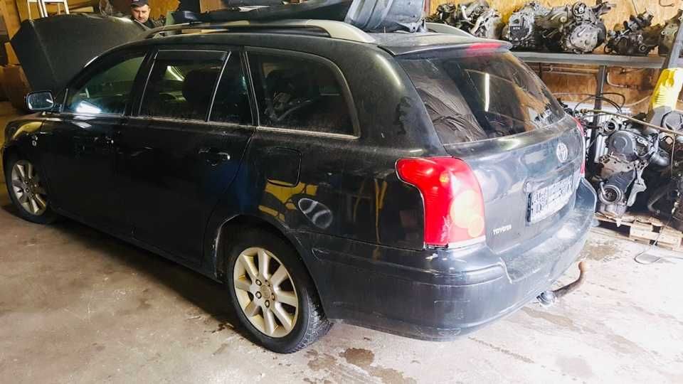 крышка багажника седан,хечбек Тойота Авенсис 22, 25 кузов европа