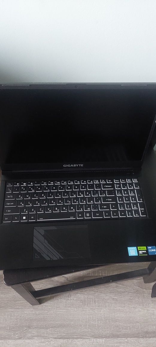 Gigabyte g5 4050