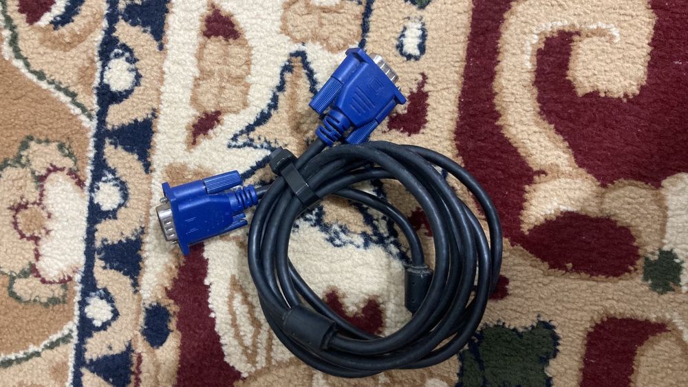 Монитор Philips 19" (VGA) + кабель питания