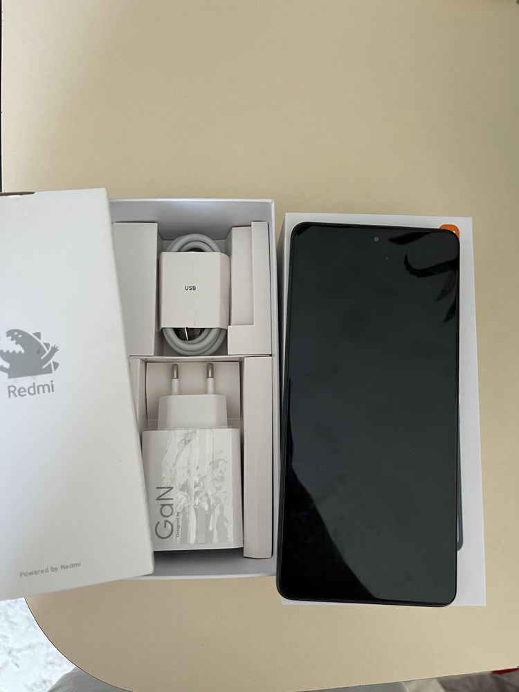 Xiaomi 11 lite почти новый