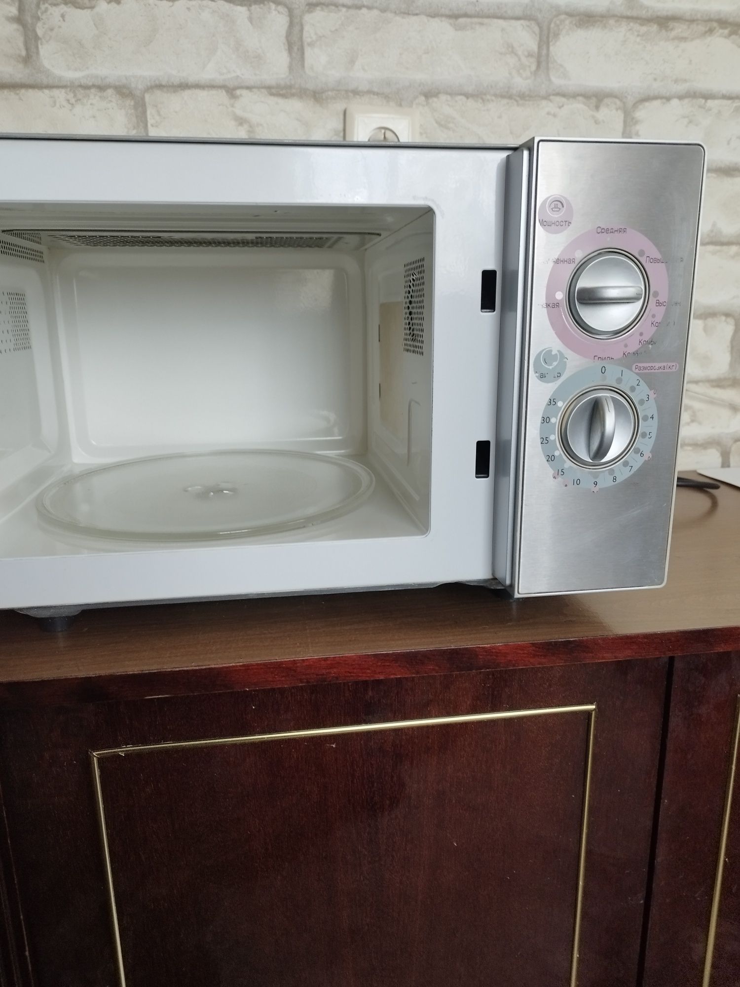 Продам микроволновку
