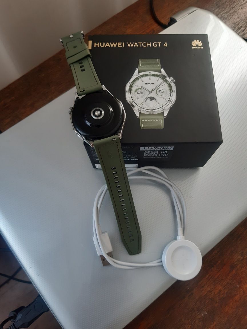 Смарт часы HUAWEI GT4