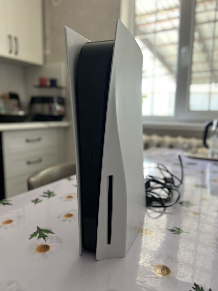 PS 5 с дисководом