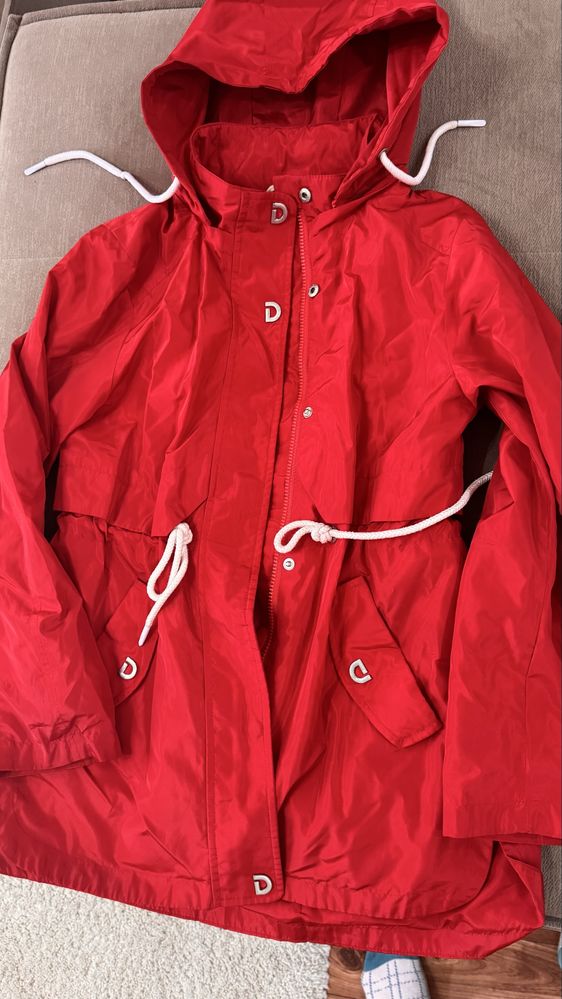 Плащи детские на 140 и 146см