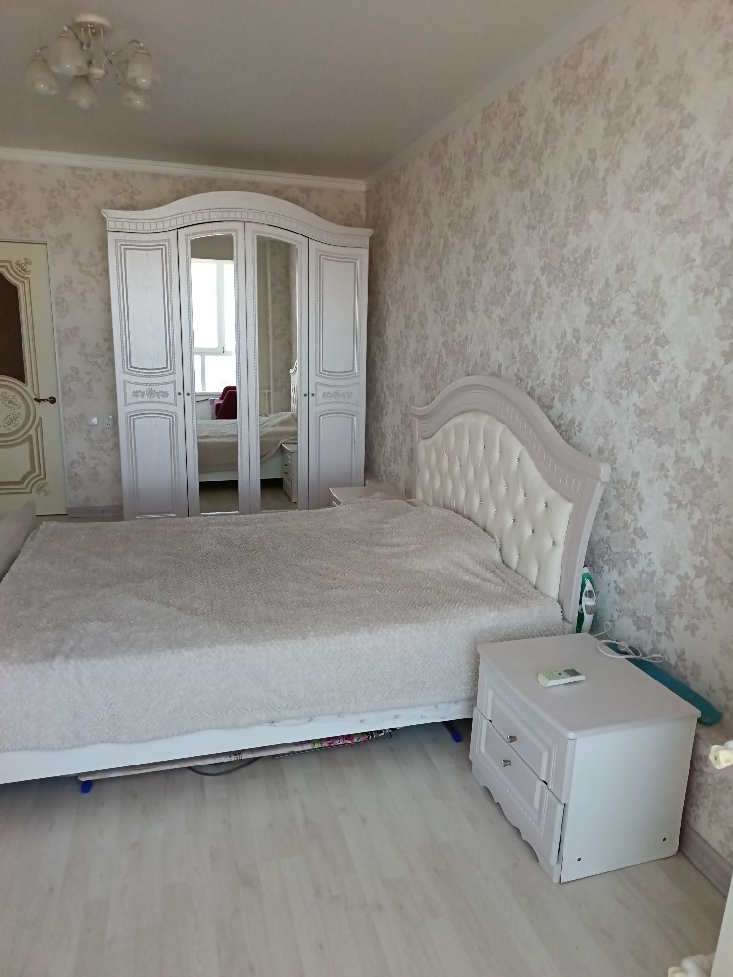 2 х ком.кв Ледовый дворец чистая, уютная квартира.