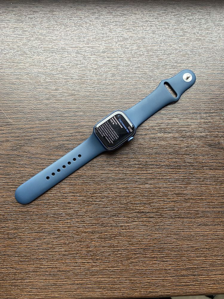 Продам Apple Watch 7