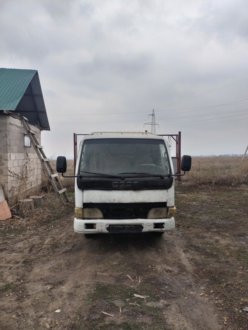 Грузовик Dongfeng