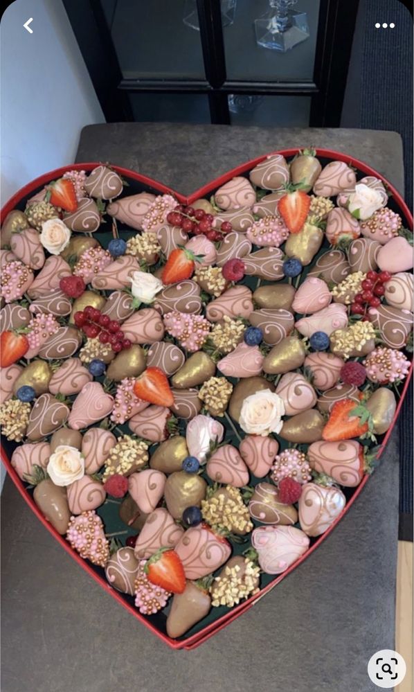 Клубника в шоколаде, букеты, цветы, подарка