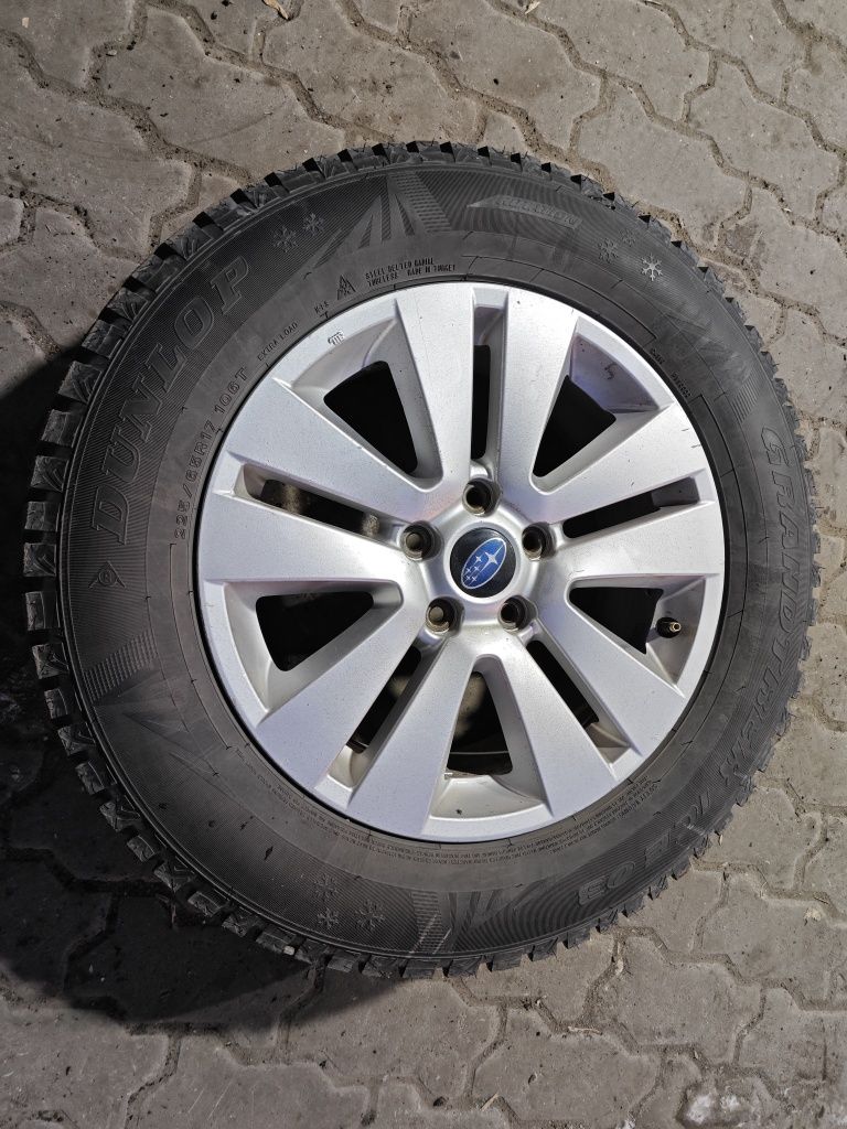 DUNLOP Grandtrek Ice 03 225/65 R17 103T с шипами