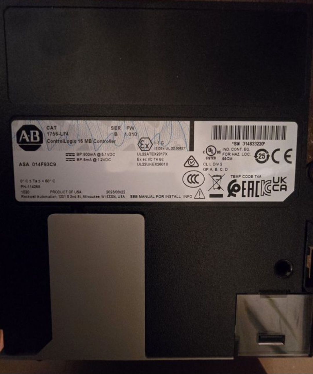 Промышленный контроллер Allen-Bradley 1756-L74