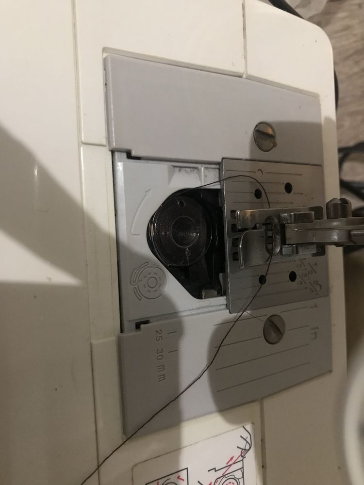 Продам швейную машину brother LX1700