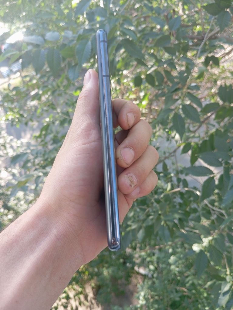 Samsung s21 5G  срочна сатамн