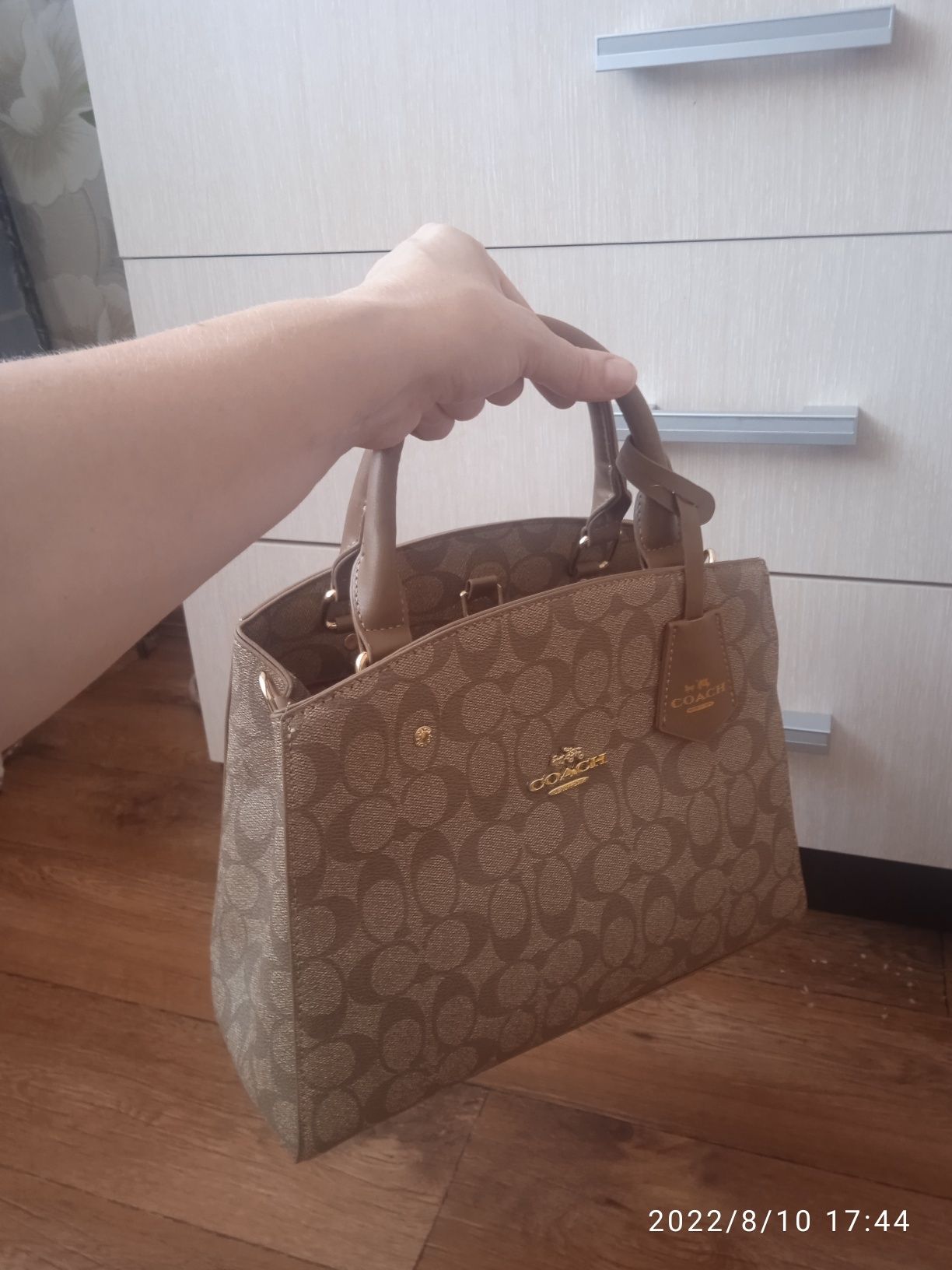 Продам сумочку новую