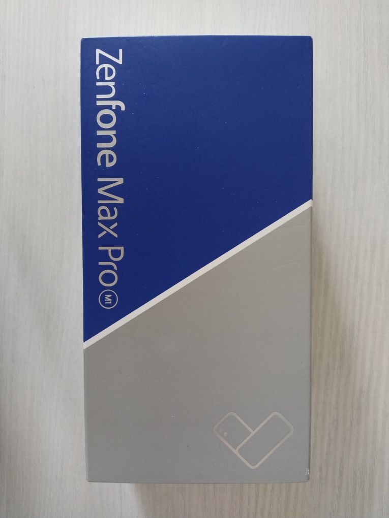 Смартфон Asus ZenFone Max Pro M1