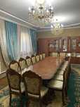 Стол, стулья сатылады. 220 000