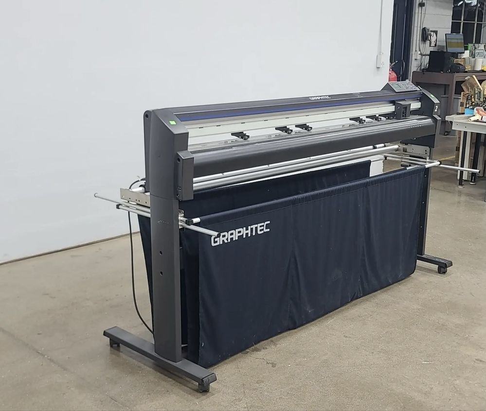 Режущий плоттер Graphtec FC8600 ширина 160см
