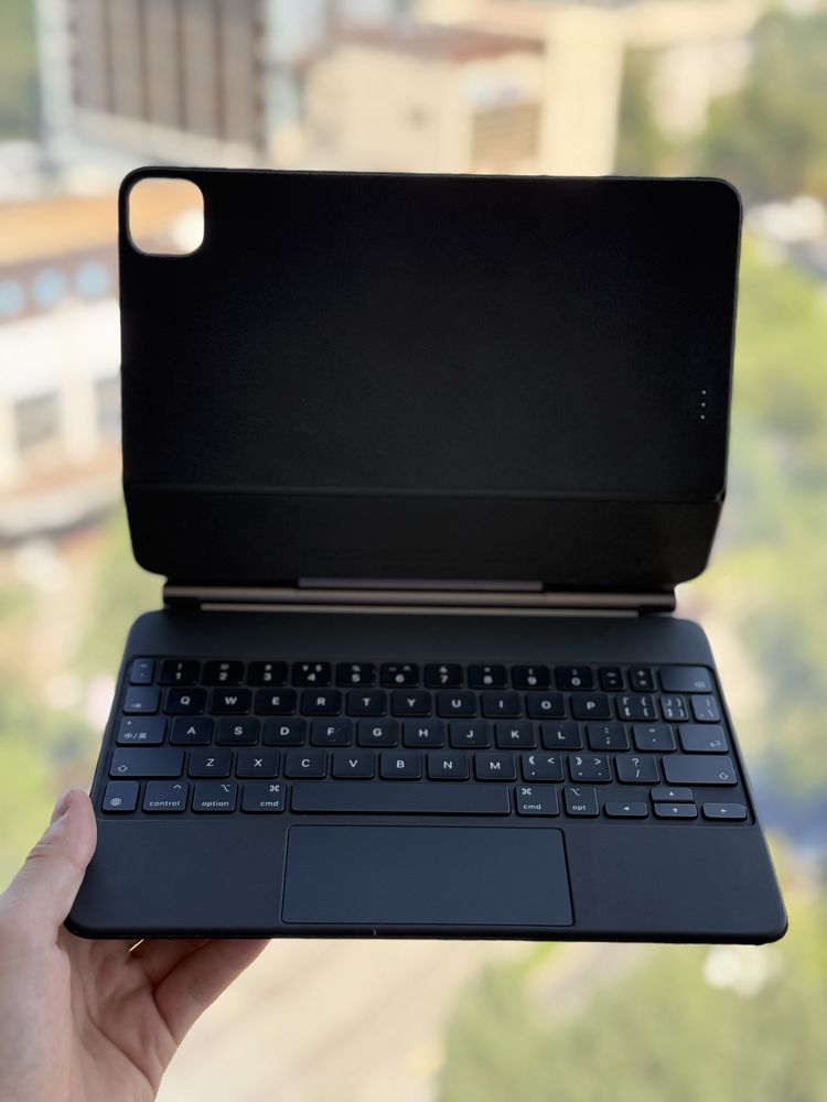 Magic keybord M2