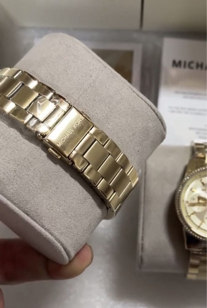 Часы Michael Kors