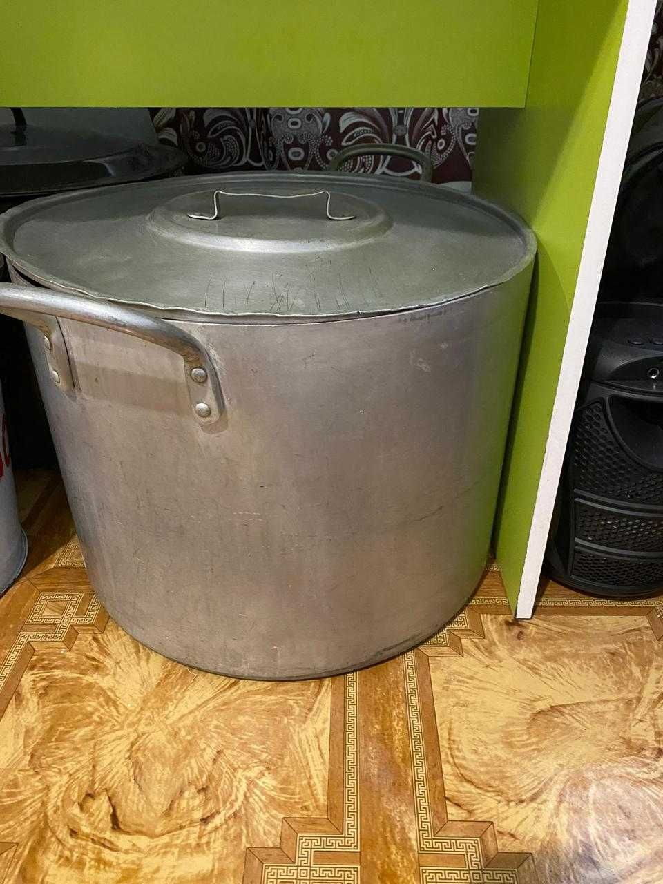 посуда белая для школы, садика. Кастрюли 30-40 л, казаны