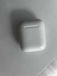 Продам оригинальный футляр для наушников APPLE AIRPODS 1