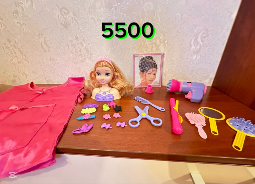 Игрушки ( набор парикмахера,куклы, лопатки и т.д)