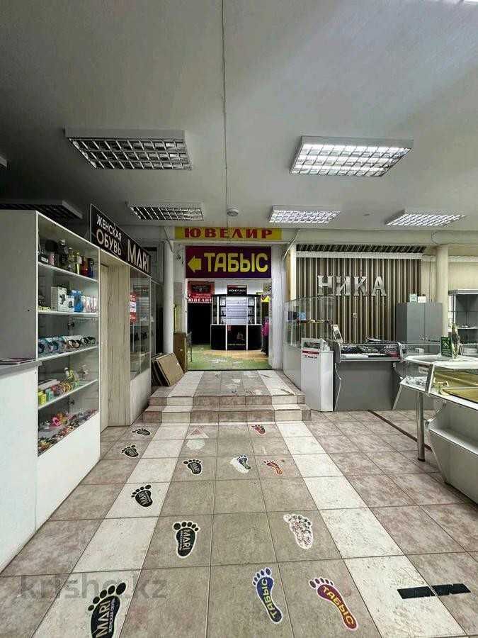 Отдельностоящее здание в центре города
