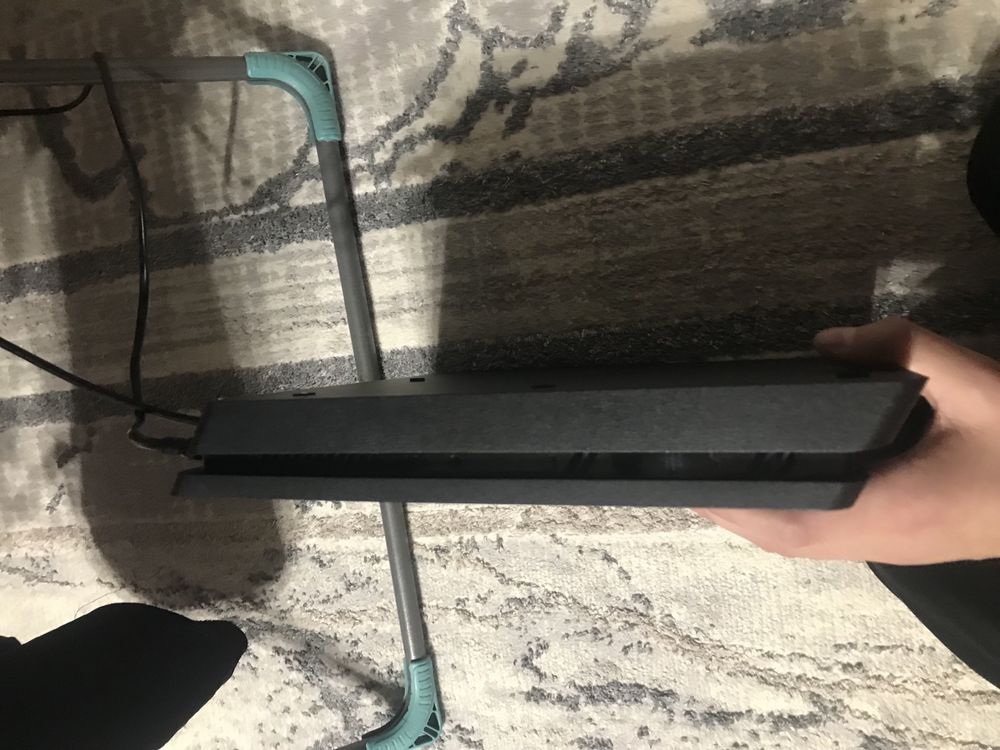 Плейестейшн 4 slim