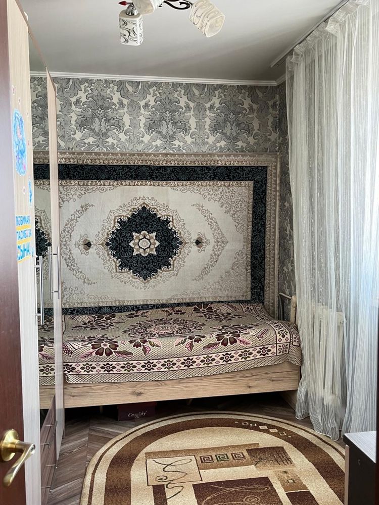 Продам 4 комнатную квартиру