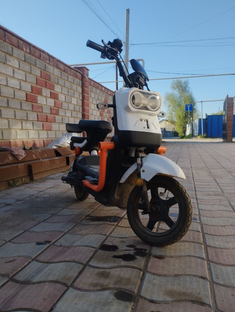 Электронная скутер танк 835w